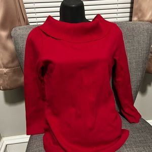 Excellent condition 3/4 sleeve